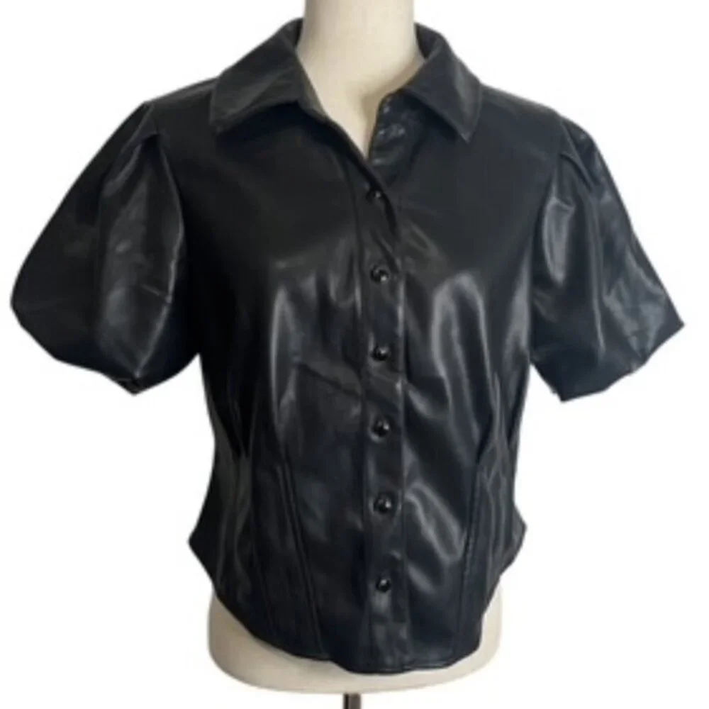 NEW Bagatelle Fitted Top Women’s Size Large Faux Leather‎ Puff Sleeves Button Up